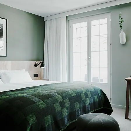 The Cambrian 4*